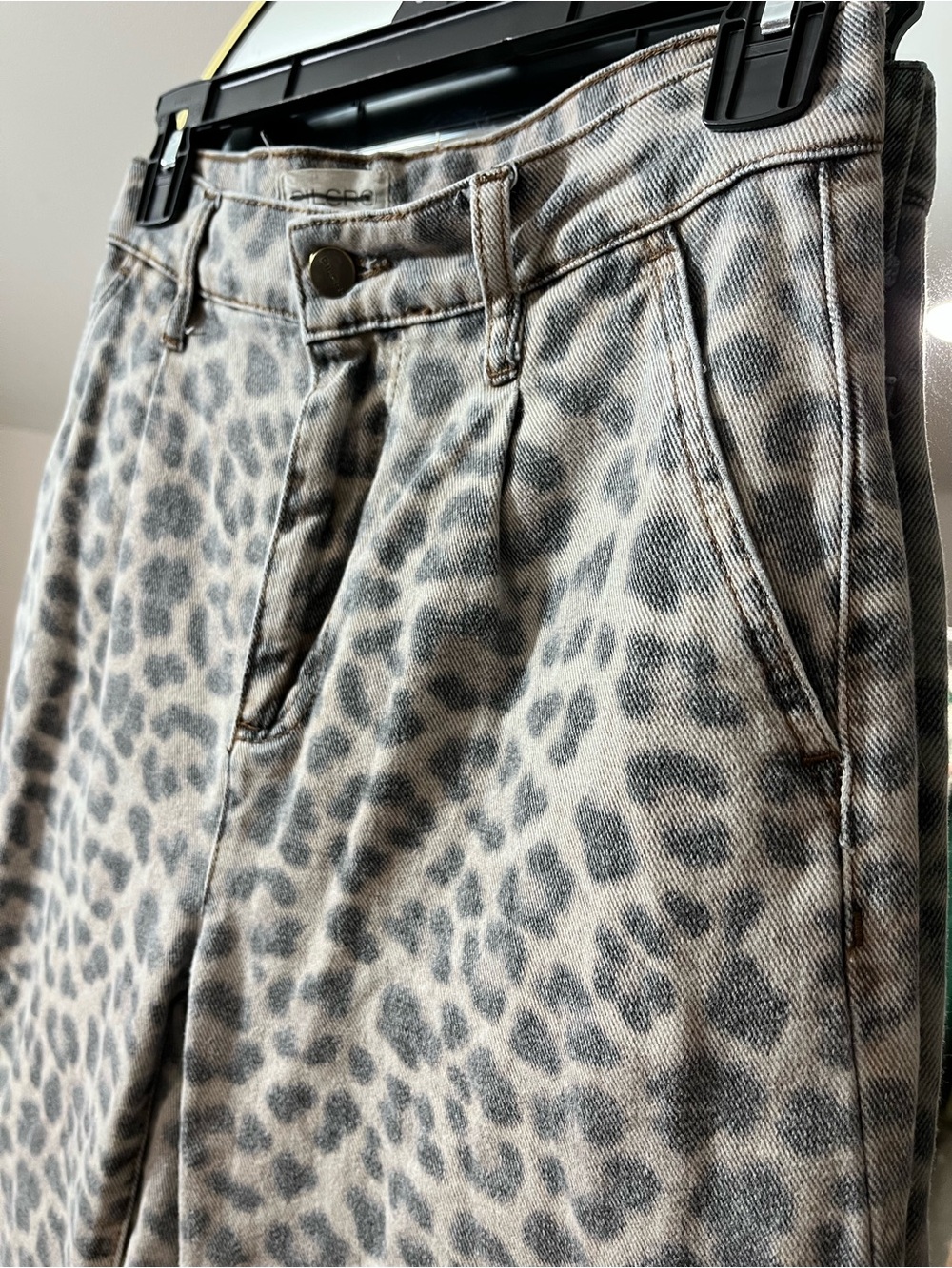 Pilcro Double Hem High-Rise Barrel Jeans - Picture 9 of 12